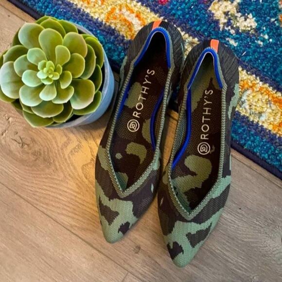 Rothys the point camuflaje green size 6.5 woman’s flat shoes - Picture 6 of 11